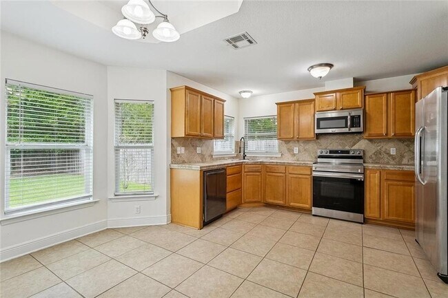 Building Photo - 59445 Spring Dr