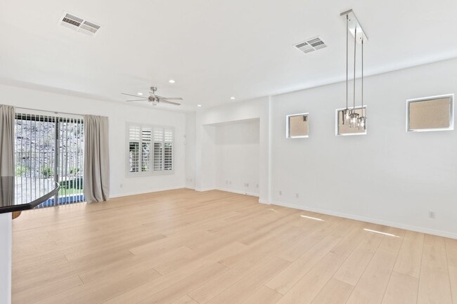 Building Photo - Anthem Country Club Beauty Single Story with Casita