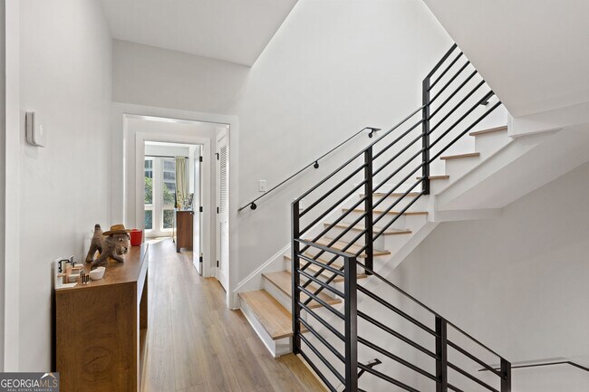 Building Photo - 1631 Overlook Wy NW