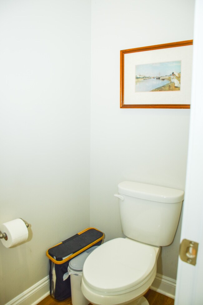 Building Photo - 108 Canvas Ln