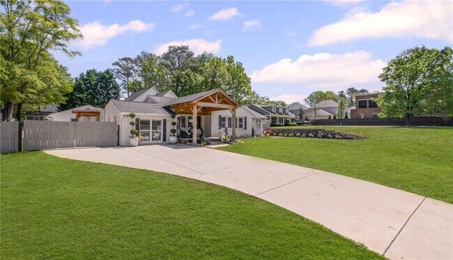 Building Photo - 8175 Main St