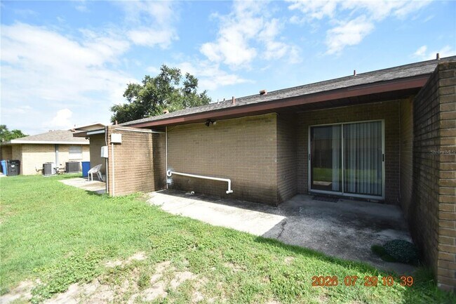 Building Photo - 409 Big Cedar Way