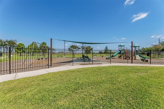 Building Photo - 6811 Peach Mill Ln