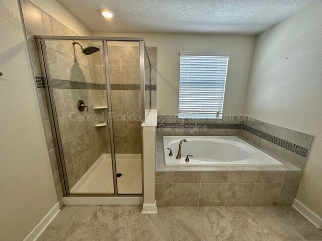 Building Photo - 11825 Fiction Ave