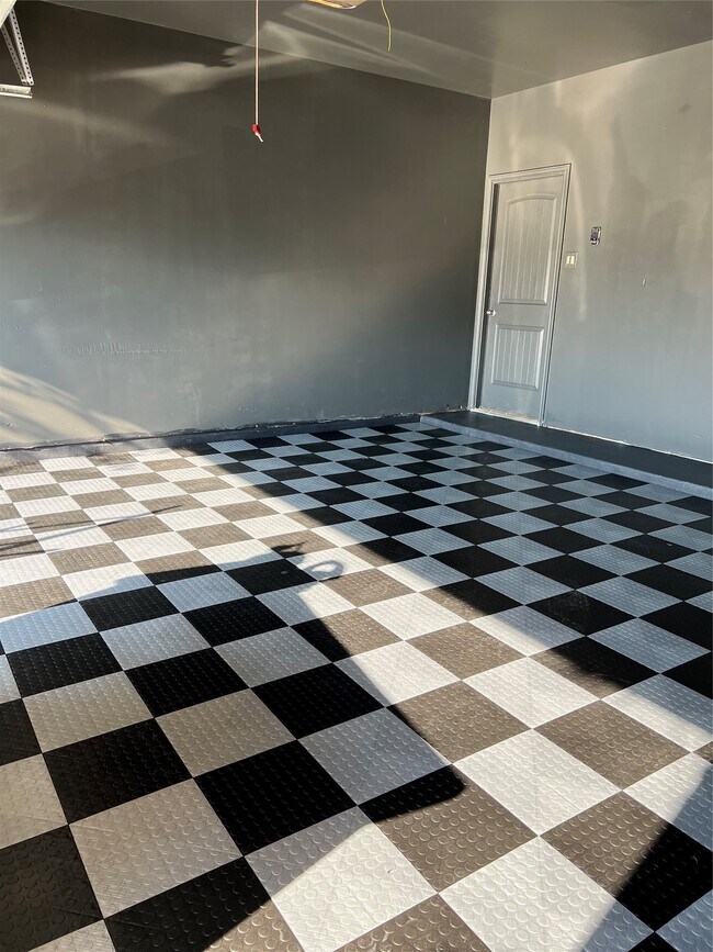 Building Photo - 6018 Le Moyne Pass Ln