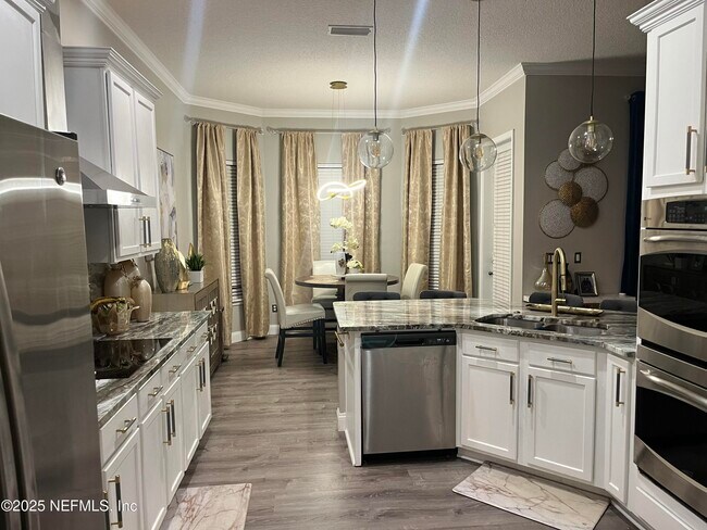 Building Photo - 4042 Anderson Woods Dr