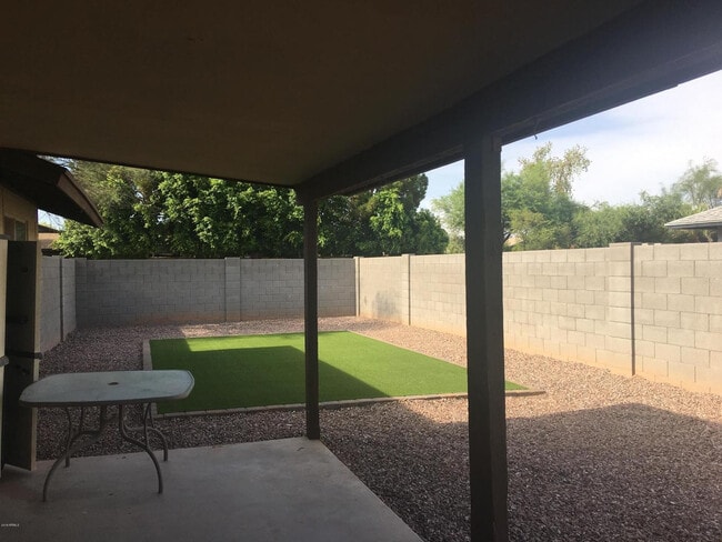 Building Photo - 2813 N Evergreen St