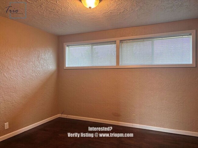 Building Photo - 1663 Larkspur Loop