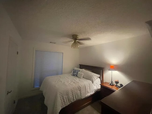 Building Photo - 155 Raspberry Cove