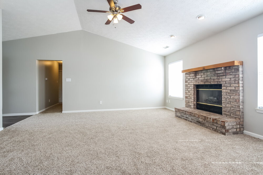 Building Photo - 7737 Blue Willow Dr