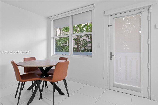 Building Photo - 301 Jefferson Ave