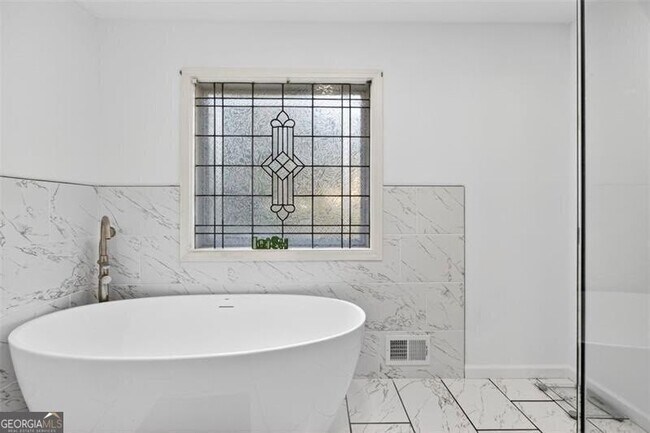 Building Photo - 2222 Amber Creek Trail