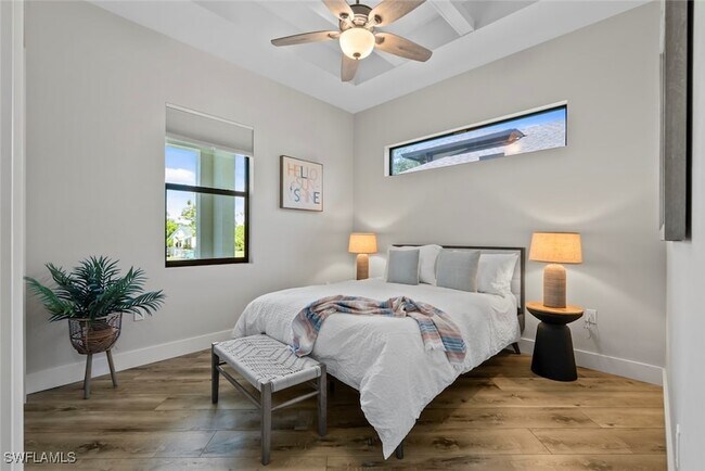 Building Photo - 3530 Hibiscus Ave