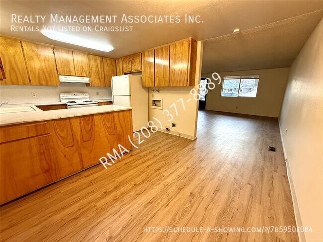 Building Photo - 1617 S Michigan Ave