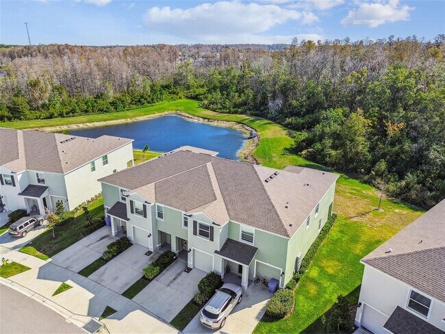 Building Photo - 11070 Crescent Deer Dr