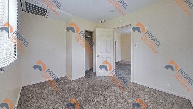 Building Photo - 25117 Malvina Ave