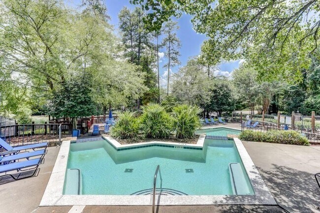 Building Photo - 2714 Vinings Central Run SE