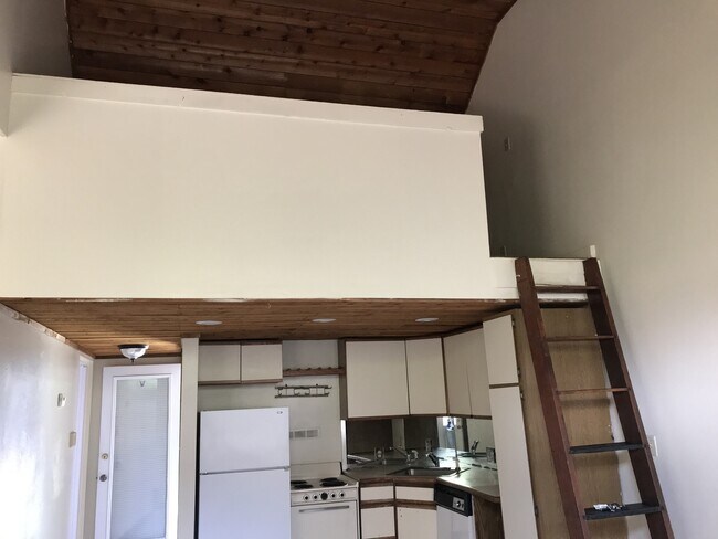 Building Photo - 8462 Bayou Fountain Ave