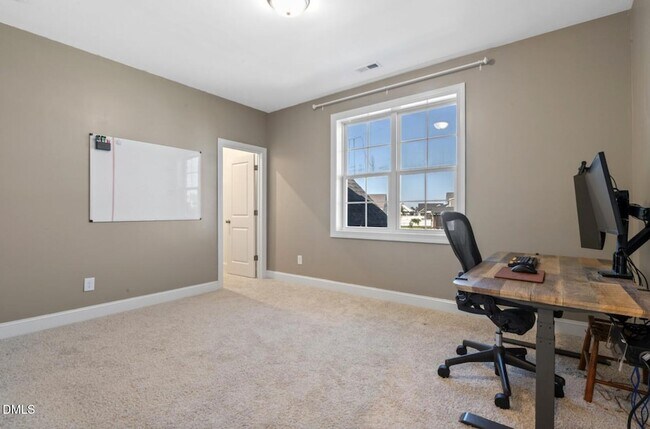 Building Photo - 217 Tumbling River Dr