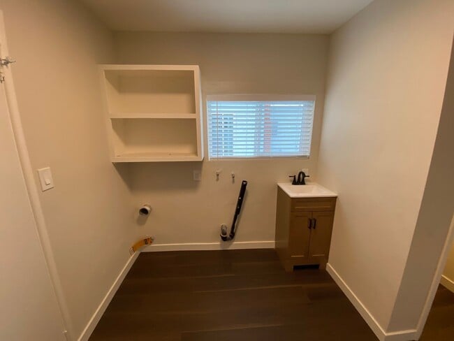 Building Photo - Beautifully Updated Home in the Heart of Central Torrance + Bonus Unit