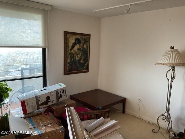 Building Photo - 1 Channel Dr