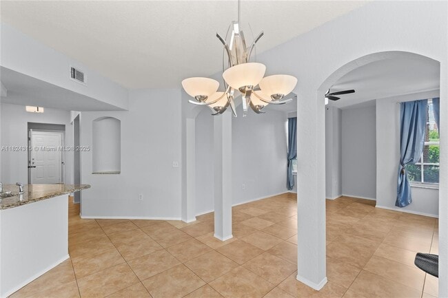 Building Photo - 1309 Belmont Pl