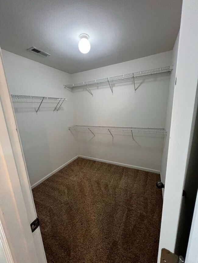 Building Photo - !!!WARNING: AVOID SCAMS CONFIRM RENTAL AT ...