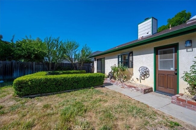 Building Photo - 836 Casals Dr