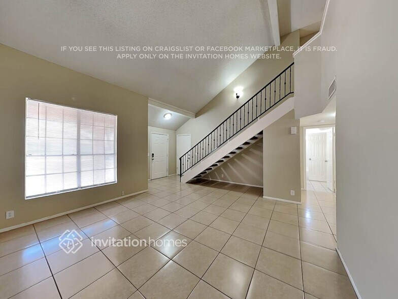 Building Photo - 6520 W Lupine Ave