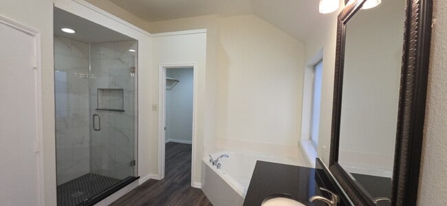 Building Photo - Beautifully Remodeled Home in Mansfield ISD – Corner Lot with Modern Upgrades!