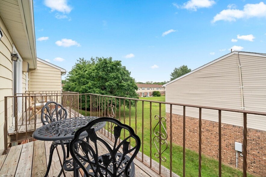 Interior Photo - Metropolitan Runnemede