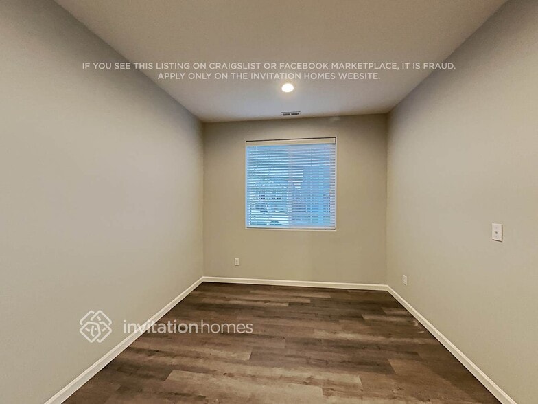 Building Photo - 8929 171st St NE