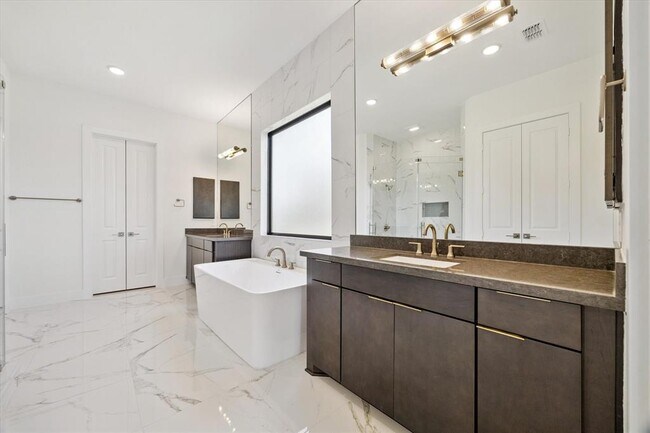 Building Photo - 21902 Mesquite Woodlands Ln