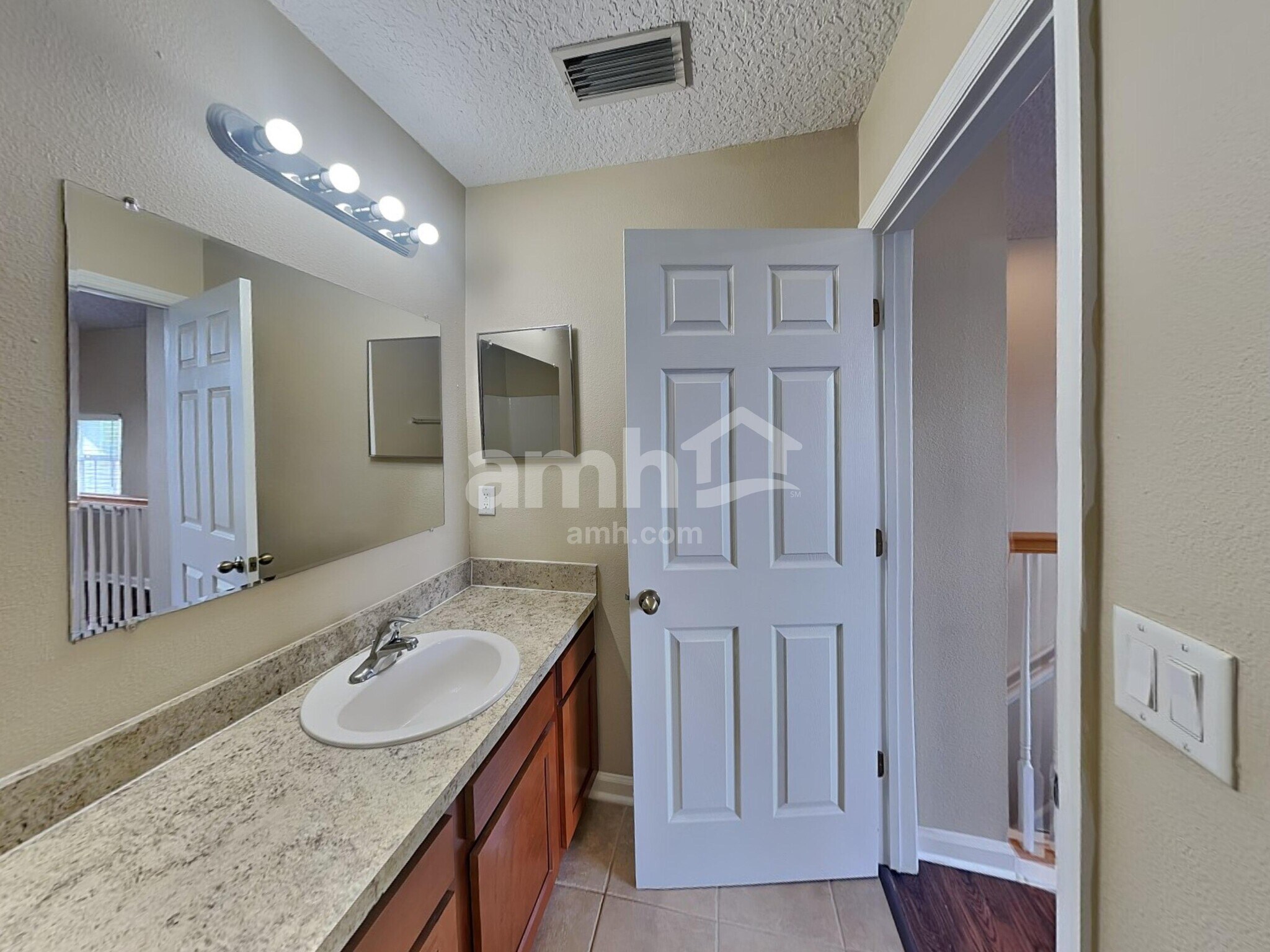 Building Photo - 3028 Atherley Rd