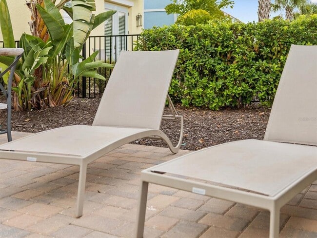 Building Photo - 8092 Knee Deep Rd