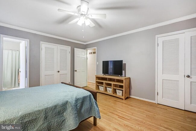 Building Photo - 1504 Wake Forest Dr