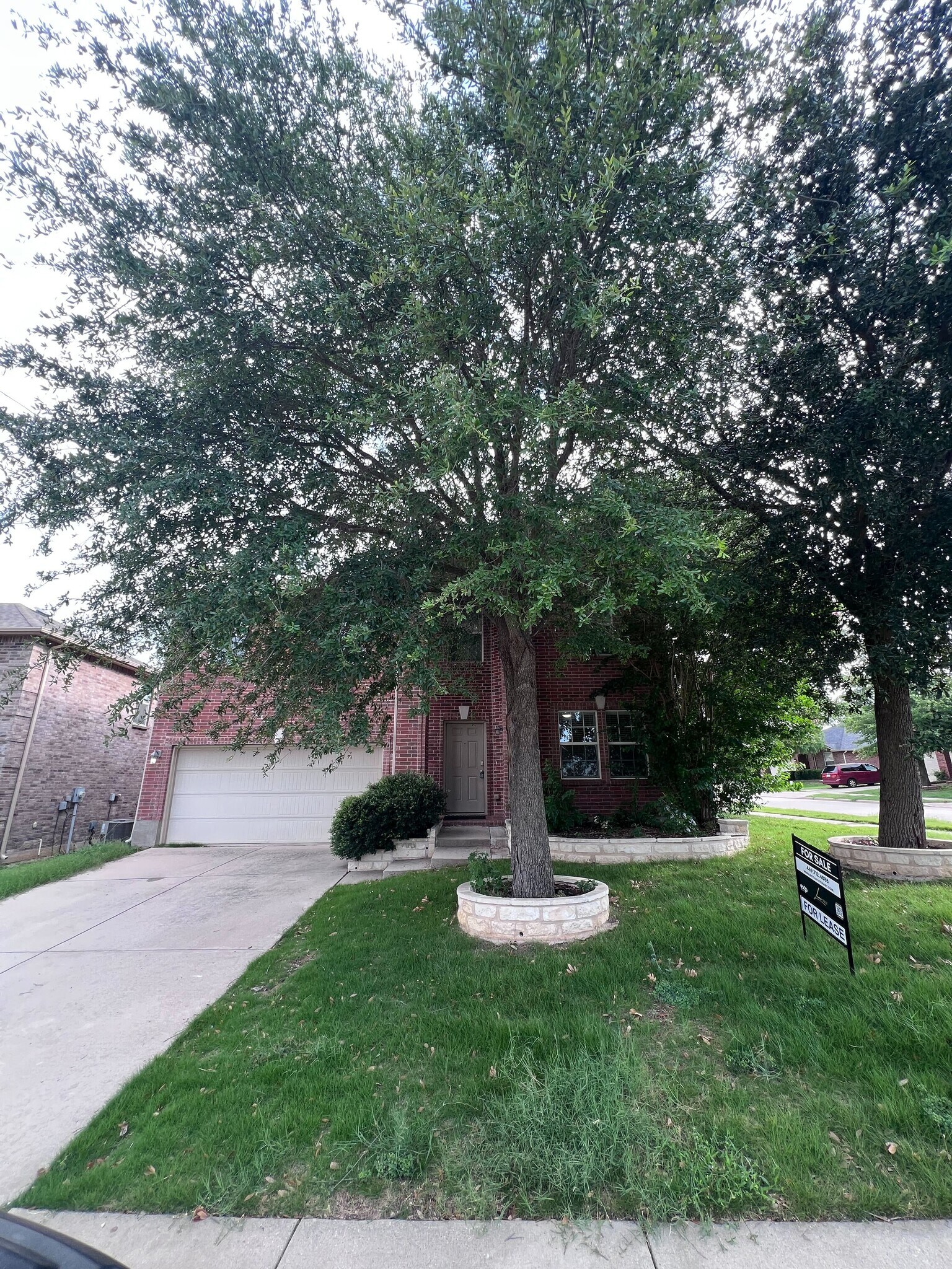 Building Photo - 10790 Midway Dr