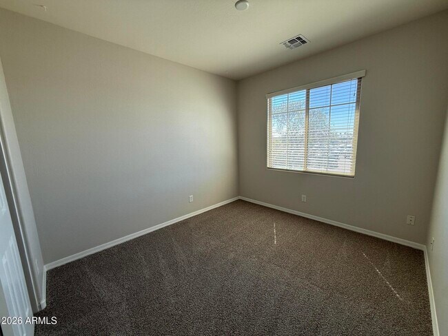 Building Photo - 9237 W Coolbrook Ave