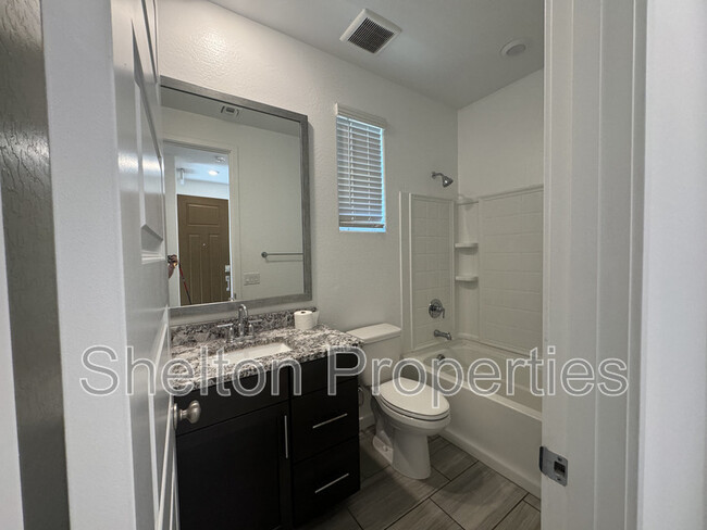 Building Photo - 4027 S 96th Dr