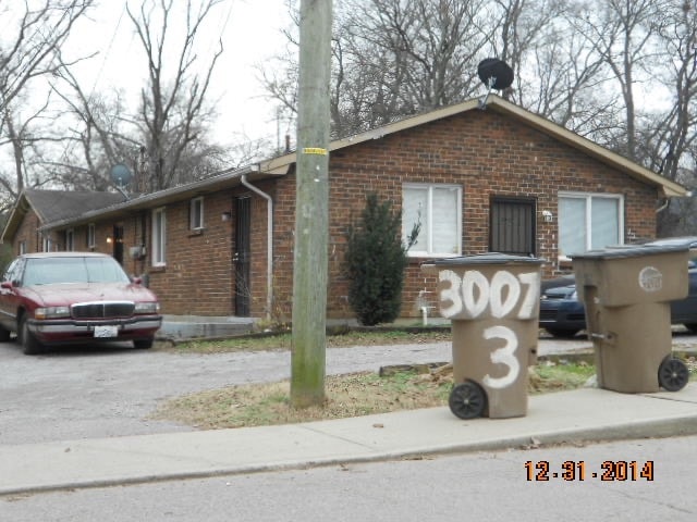 Building Photo - 3007 Batavia St