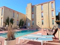 Building Photo - 3431 N Hills Dr