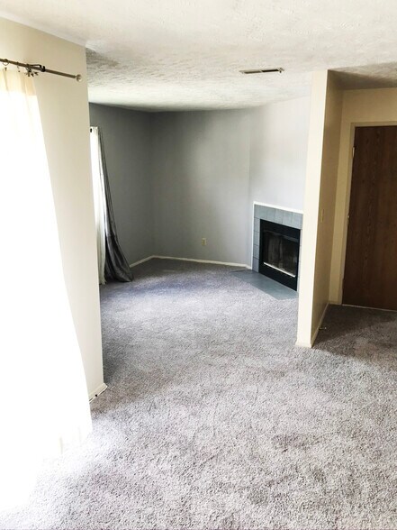Building Photo - 1150 Tollios Parkway