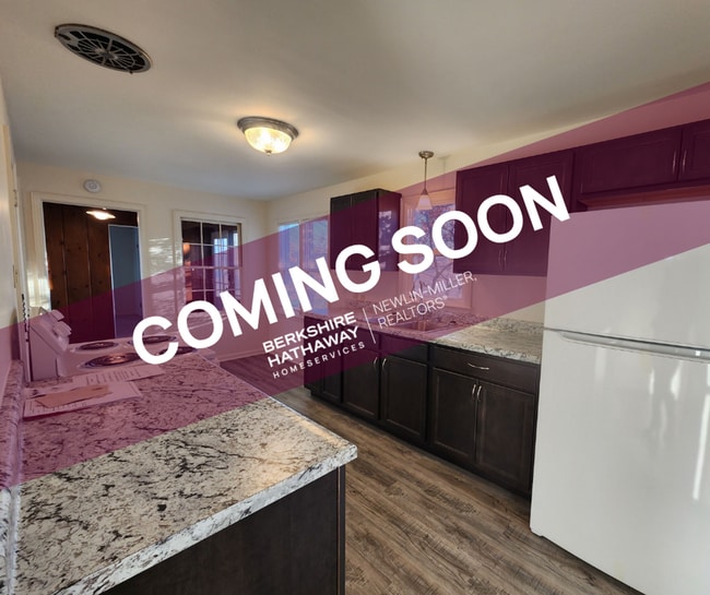 Building Photo - 2056 S McCullough Pl