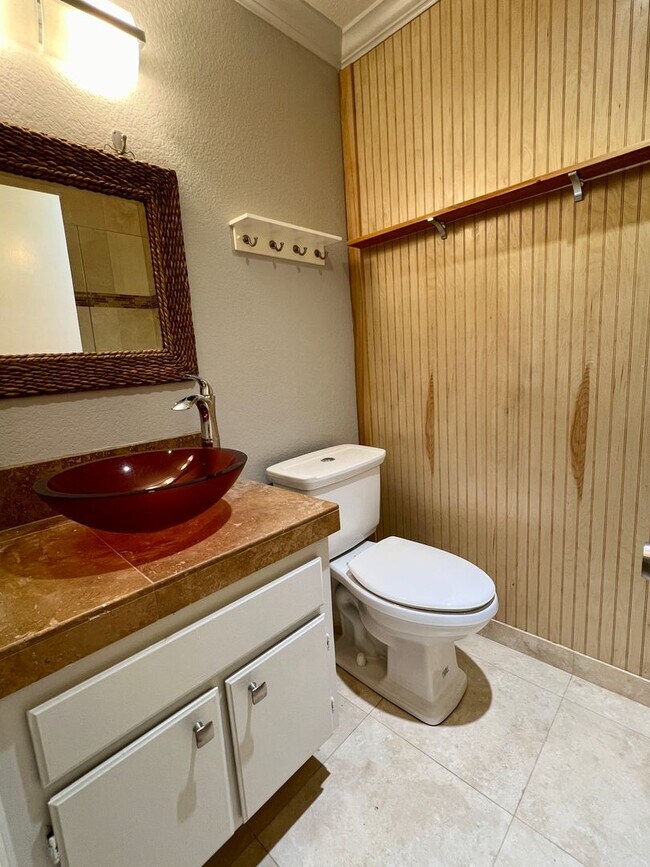 Building Photo - 7167 Camino Degrazia