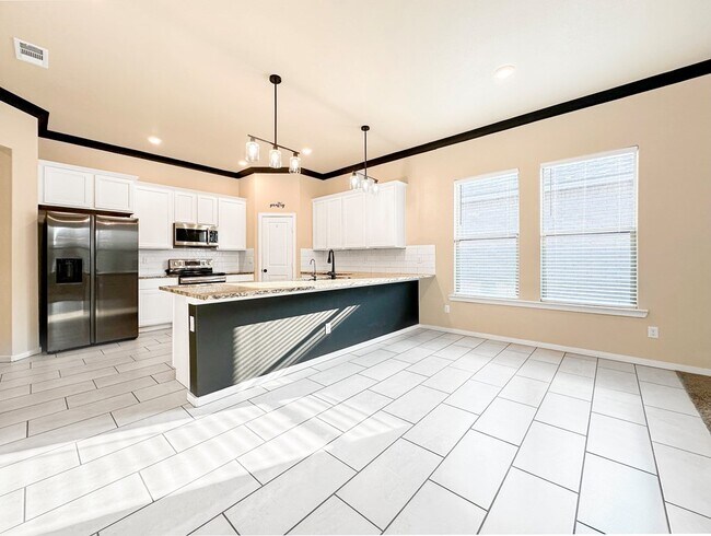 Building Photo - 1337 Masquerade Blvd