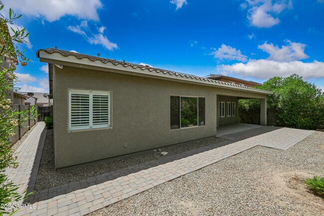 Building Photo - 12818 W Mulberry Dr