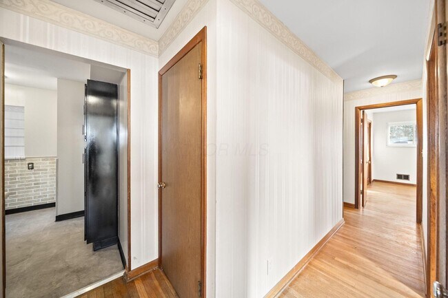 Building Photo - 1565 Garywood Ave