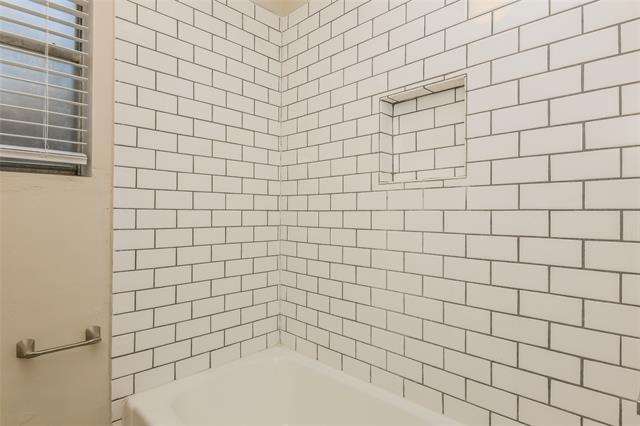 Building Photo - 2125 Rockmoor Dr