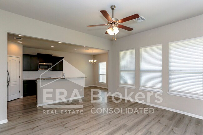 Building Photo - 1236 Grand Oak Trl