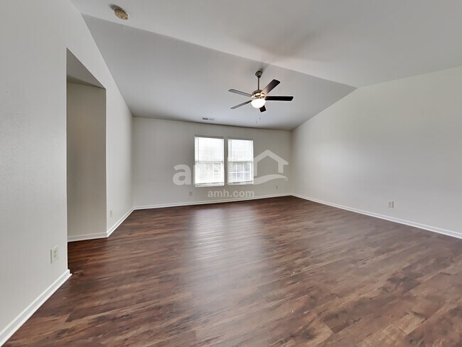 Building Photo - 308 Ranlo Ave